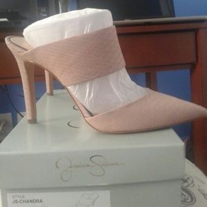 Jessica Simpson "chandra" mules size 8
