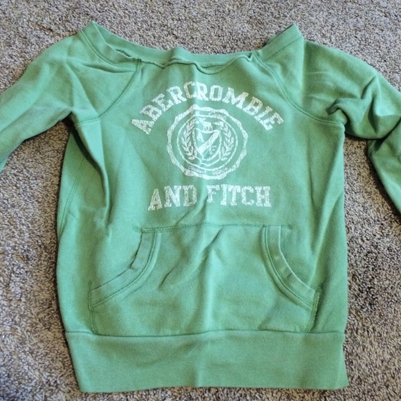 Abercrombie lose fitting long sleeve