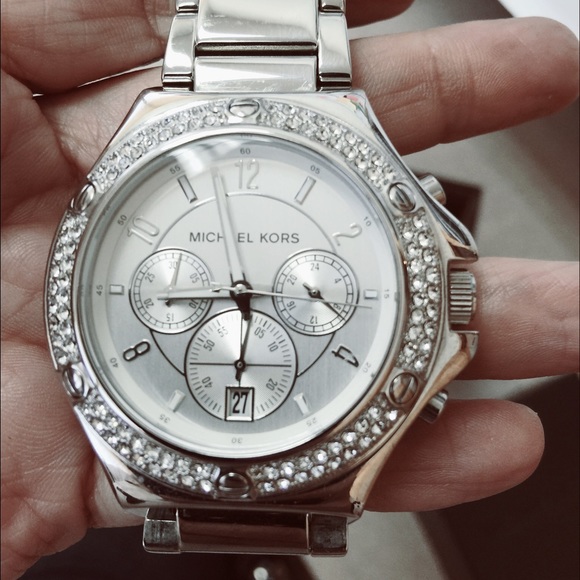 Michael Kors silver watch w/Swarovski stones - Picture 4 of 4
