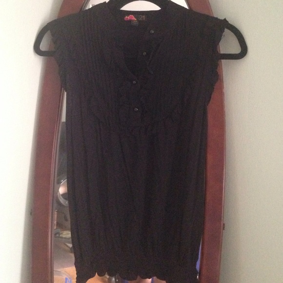 Black Forever 21 shirt