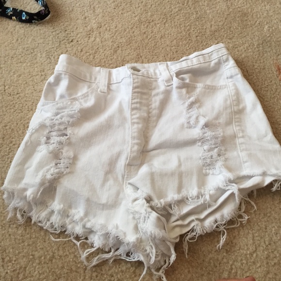 white high waisted shorts