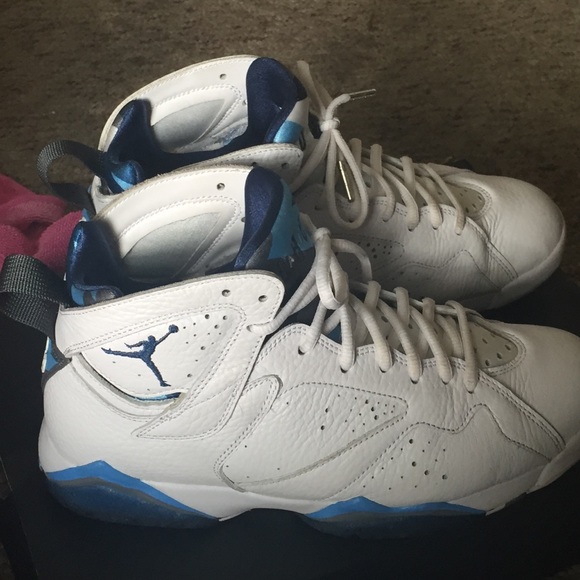 Air Jordan 7 - Picture 2 of 4
