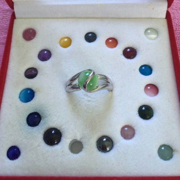 Ring - Picture 3 of 4