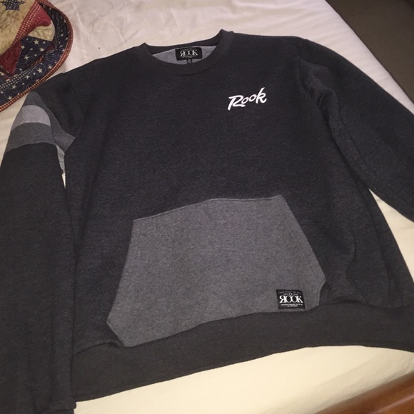 ROOK CREW NECK