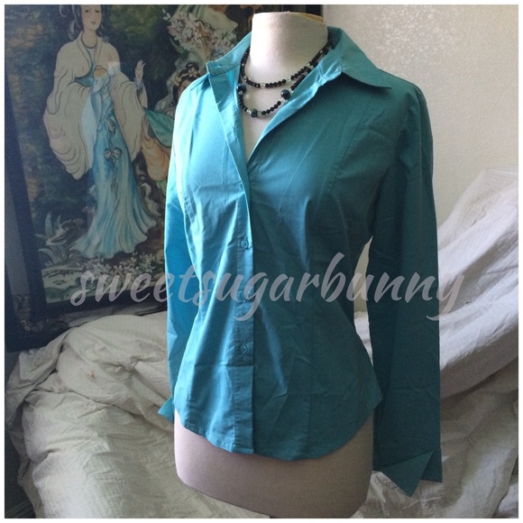 💠 Beautiful Blue Top - Picture 2 of 4