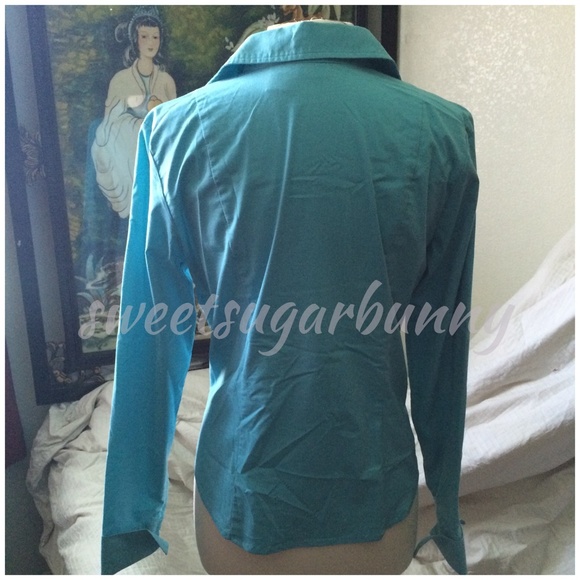 💠 Beautiful Blue Top - Picture 4 of 4