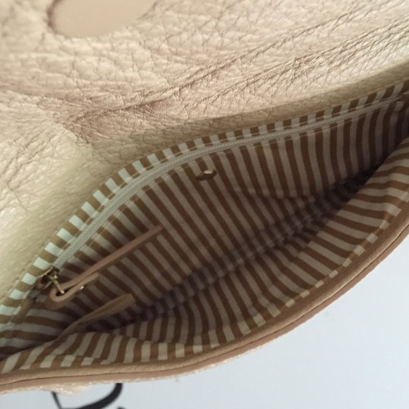 Kate Spade Cobble Hill Mini Carson Crossbody - Picture 3 of 4