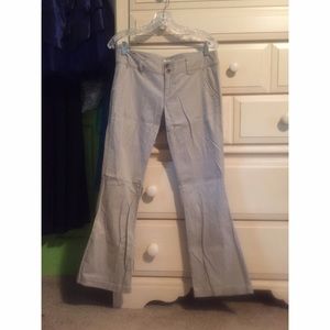 American Eagle khaki pants size 4