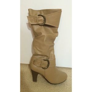 Size 6/7 Tan Heeled Fashion Boots
