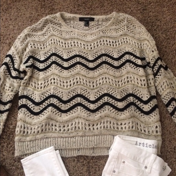 Oversized knit patterned fall sweater - Picture 2 of 3