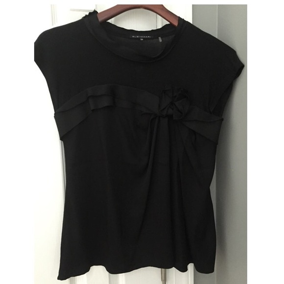 Elie Tahari black shirt sleeve top