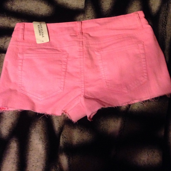 Shorts - Picture 2 of 2