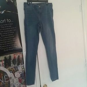 blue skinny jeans