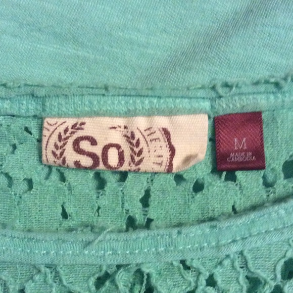 Mint blue lace shirt - Picture 3 of 3