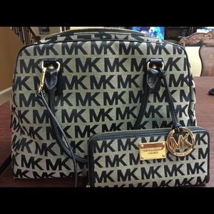 MK purse and wallet