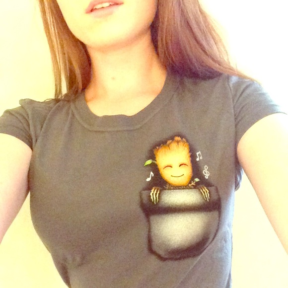 NWOT Groot pocket tee
