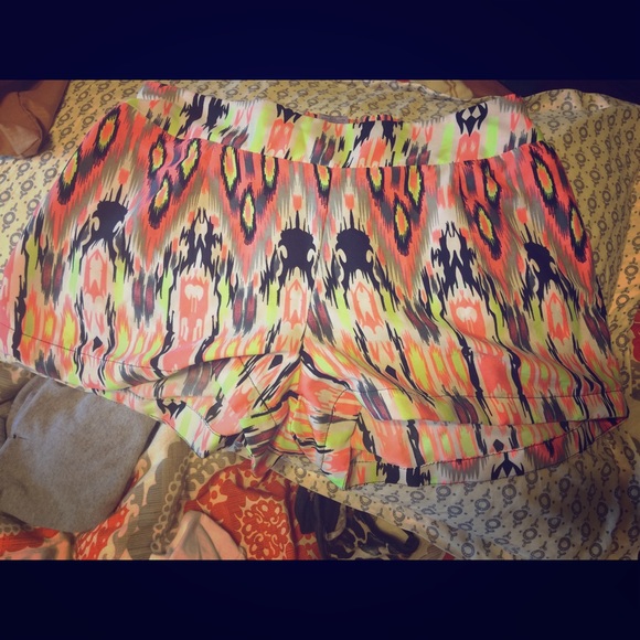 ~Bundle~ 2 pairs of shorts