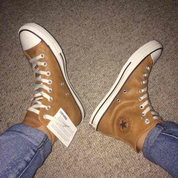 NWT Rare Leather Converse All Stars!