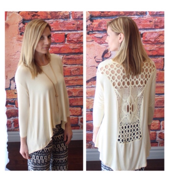 Tops - Beige crochet back high low top