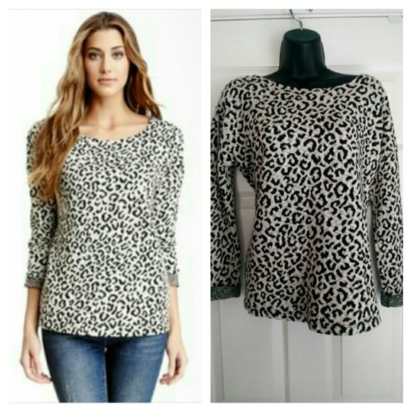 Willow & Clay Tops - Willow & Clay sweater, size Xsmall