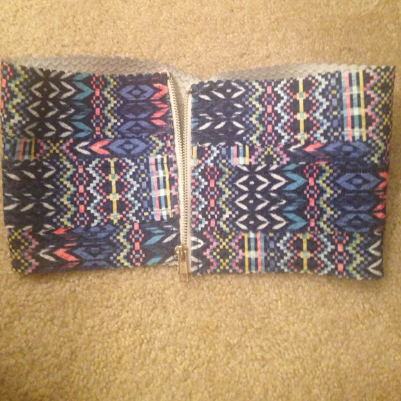 Bando/ crop top - Picture 2 of 3