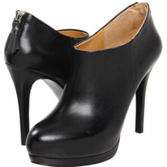 NEW Nine West High Heel Booties
