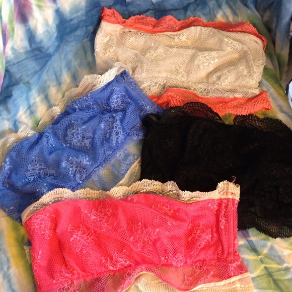 4 Calvin Klein bandeaus