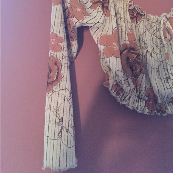 ON HOLD HP Girly Girl Party (08/21) Crop top✨Sale - Picture 2 of 3