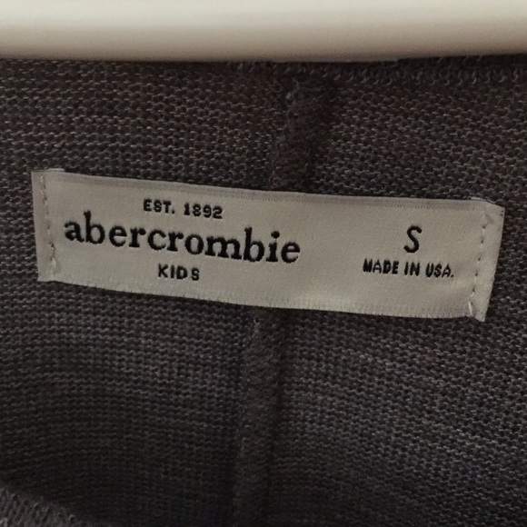 Grey top - Picture 2 of 3