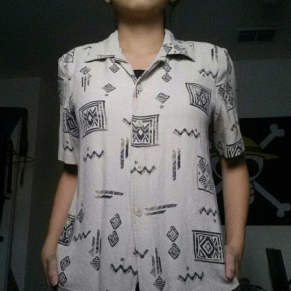 Medium tribal shirt!