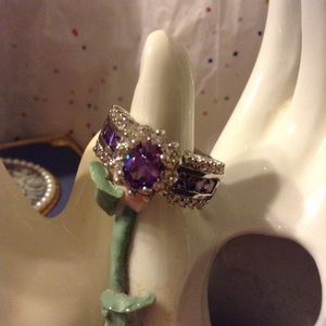 10 KARAT WHITE GOLD AND AMETHYST RING💜