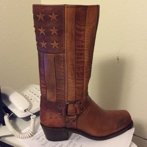 New women's frye American boots. Tall.
