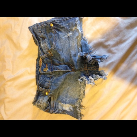 High waisted denim shorts! - Picture 1 of 2