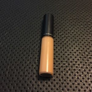 💯% AUTH MAC NC30 Select Moisture Cover