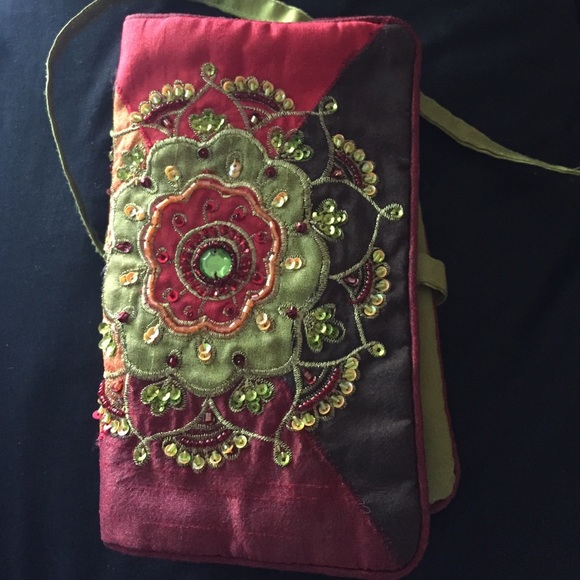 Medium sized pouch - Picture 3 of 3