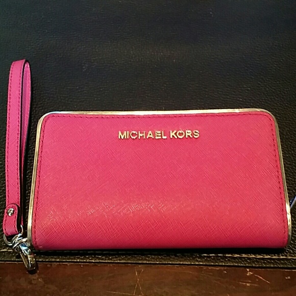 Michael Kors Wristlet