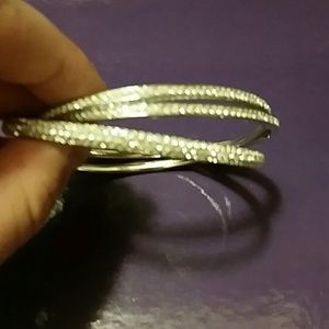 Interlocking bangle bracelets