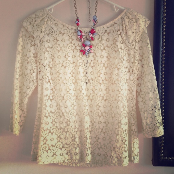 Cotton Lace blouse. Small. Excellent.