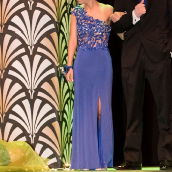 Prom dress 2015 - Picture 2 of 3