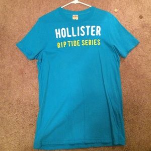 Hollister shirt bundle (2 shirts)