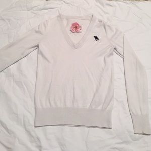 💥FLEXIBLE PRICING💥Abercrombie white sweater
