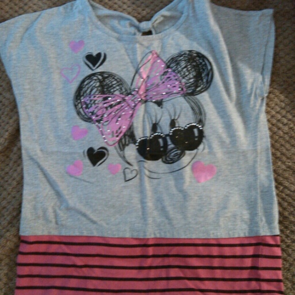 Cute little girls minnie mouse shirt