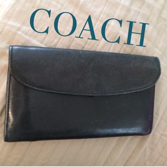 Coach Handbags - COACH ENVELOPE WALLET