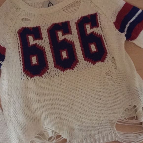 UNIF Varsix Sweater - Picture 2 of 3