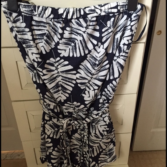 Banana Republic Dresses & Skirts - Banana Republic strapless jumper Banana Republic Dresses & Skirts - Banana Republic strapless jumper