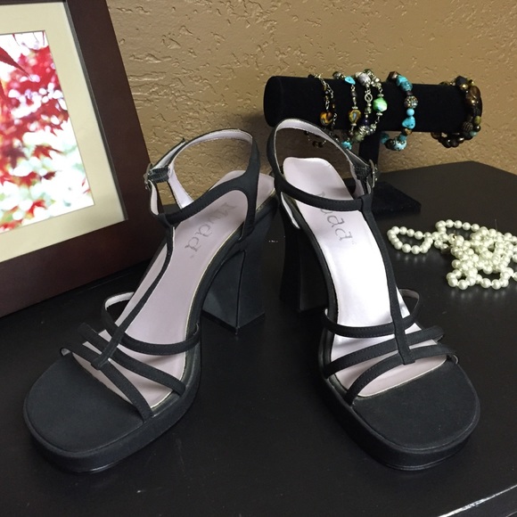 Retro MUDD Heels🎀
