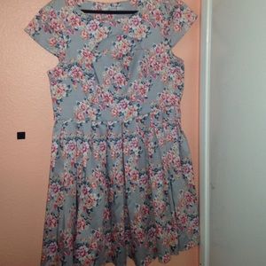 Perfect for spring floral dress