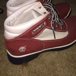 White & red timberlands