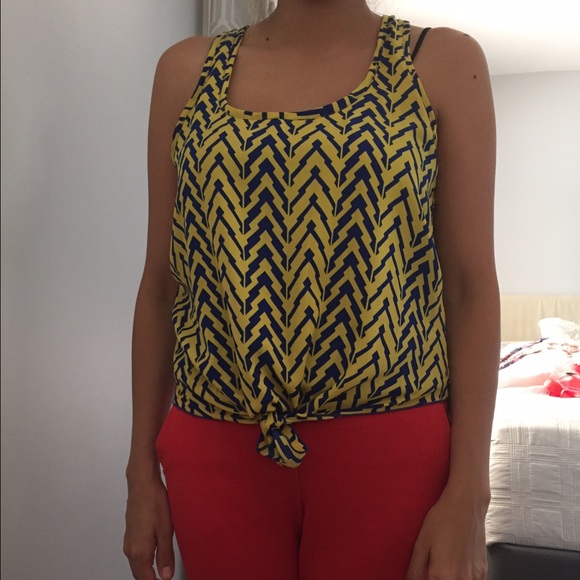 Yellow navy blue summer shirt - Picture 3 of 3