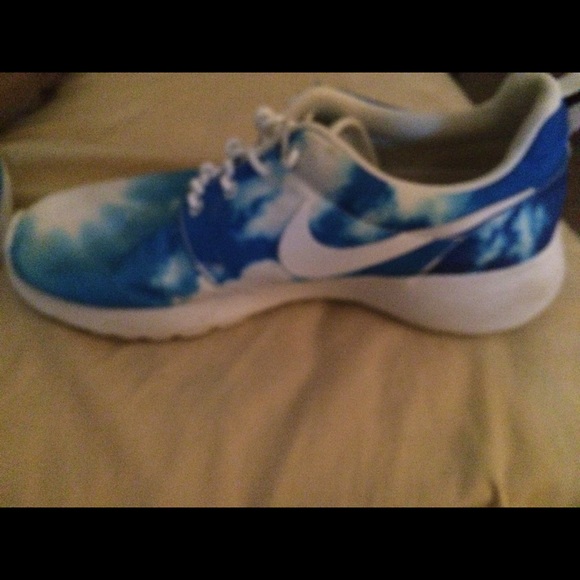 Roshe Run Blue Sky - Picture 3 of 4